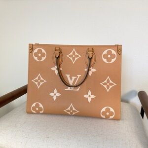 Louis Vuitton OnTheGo MM